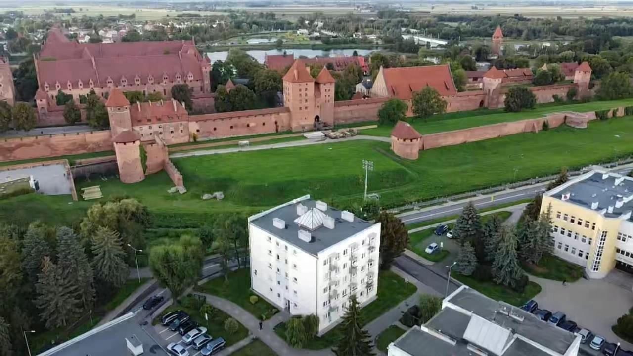 Apartament Okno Na Zamek Malbork Exterior foto