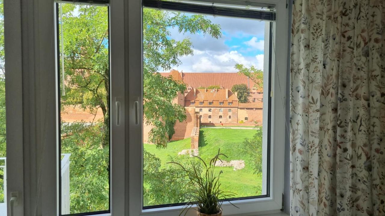 Apartament Okno Na Zamek Malbork Exterior foto